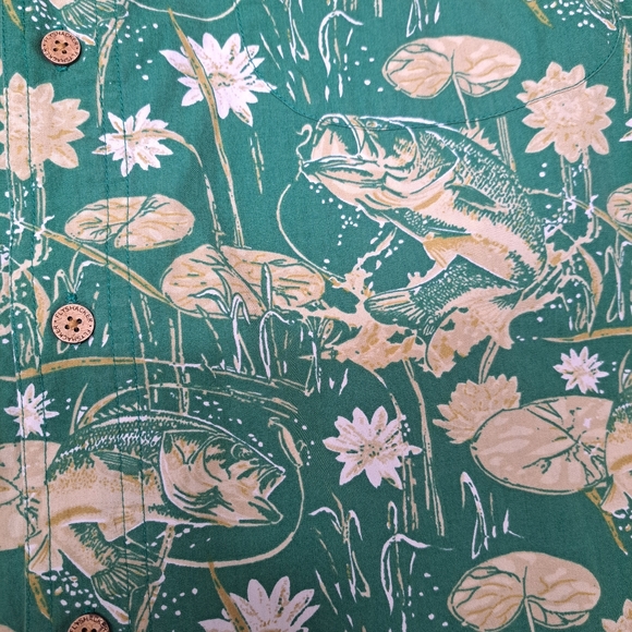 Flyshacker Men's Fish Shirt size large - Picture 5 of 8